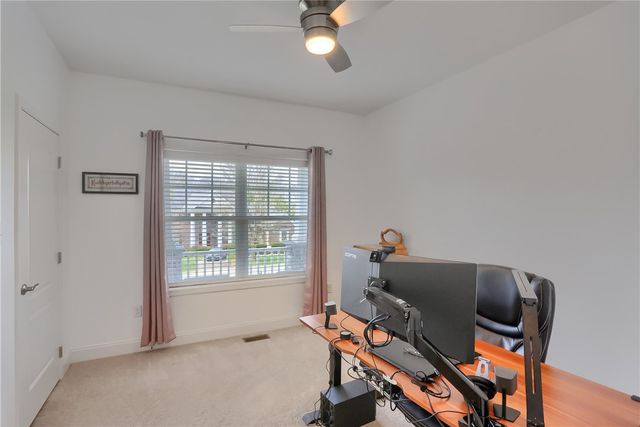 1653 Blackburn Heights Dr, Sewickley, PA 15143