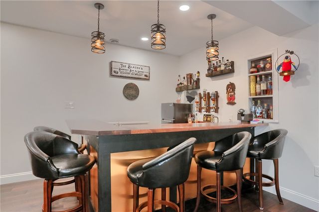 1653 Blackburn Heights Dr, Sewickley, PA 15143