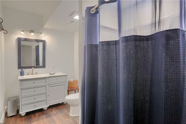 1653 Blackburn Heights Dr, Sewickley, PA 15143