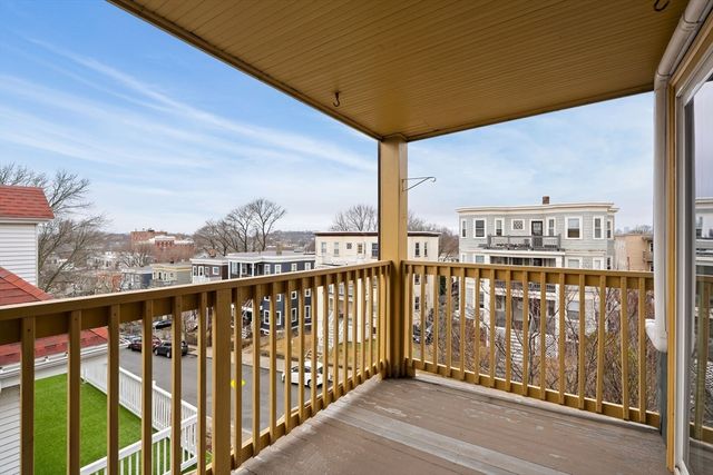 97 Montebello Road 6, Boston, MA 02130