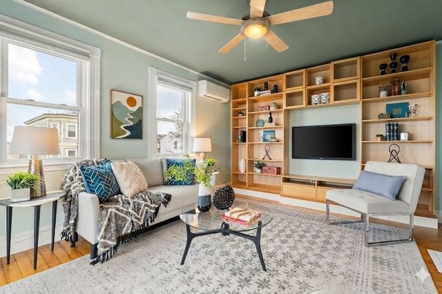 97 Montebello Road 6, Boston, MA 02130