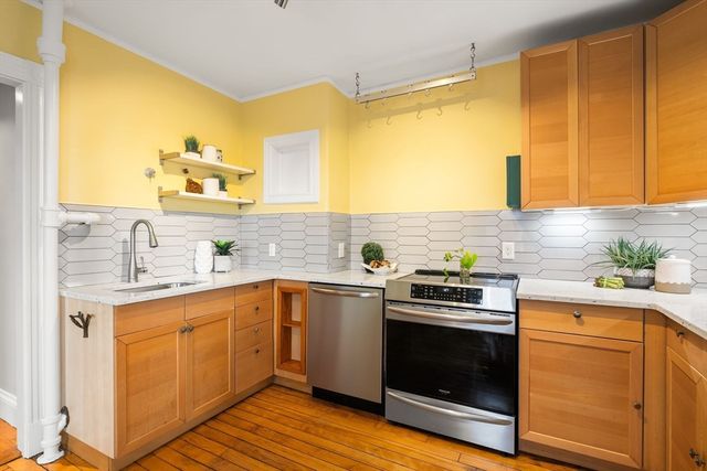 97 Montebello Road 6, Boston, MA 02130