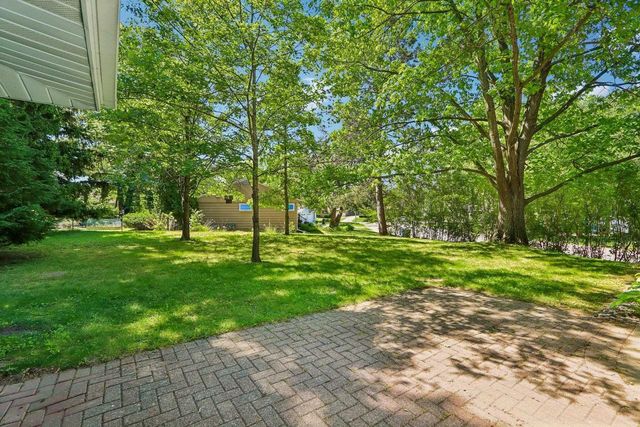 6633 E Wood Circle, Middleton, WI 53562