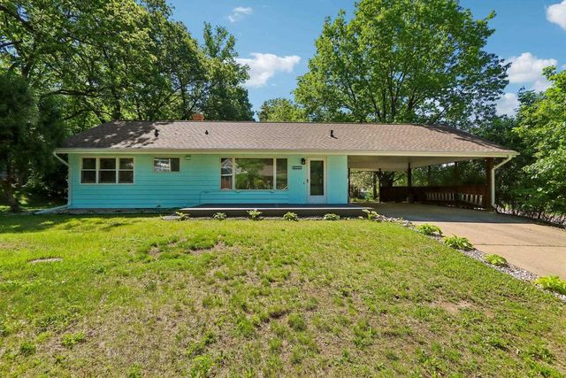 6633 E Wood Circle, Middleton, WI 53562