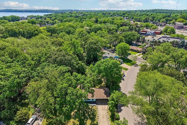 6633 E Wood Circle, Middleton, WI 53562