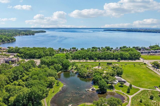 6633 E Wood Circle, Middleton, WI 53562
