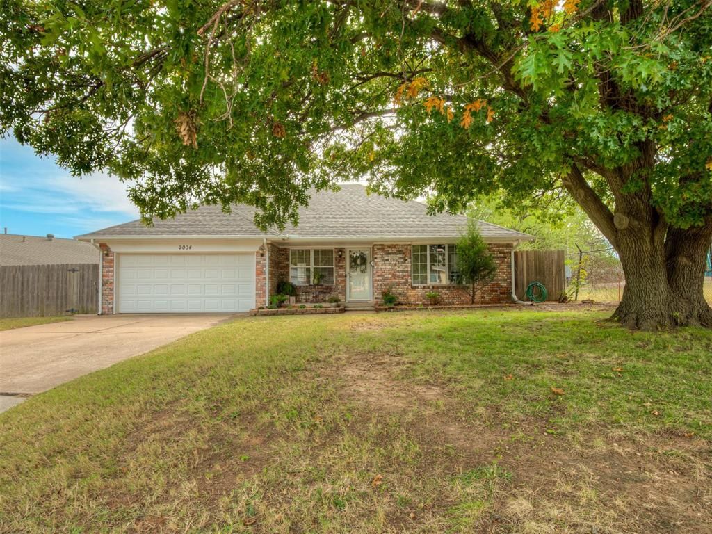 2004 Manchester Drive, The Village, OK 73120