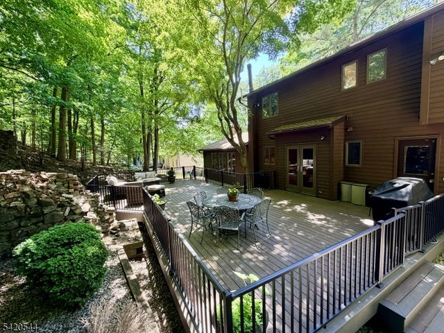 828 Star View Way, Bridgewater Twp., NJ 08807