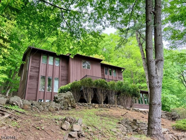 828 Star View Way, Bridgewater Twp., NJ 08807