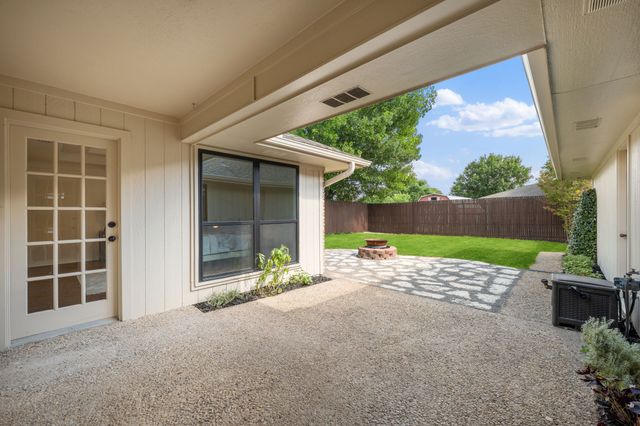 2610 Ridge Oak Place, Garland, TX 75044