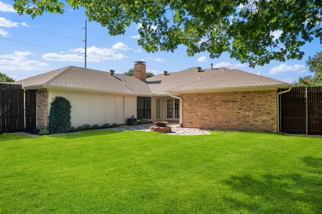 2610 Ridge Oak Place, Garland, TX 75044