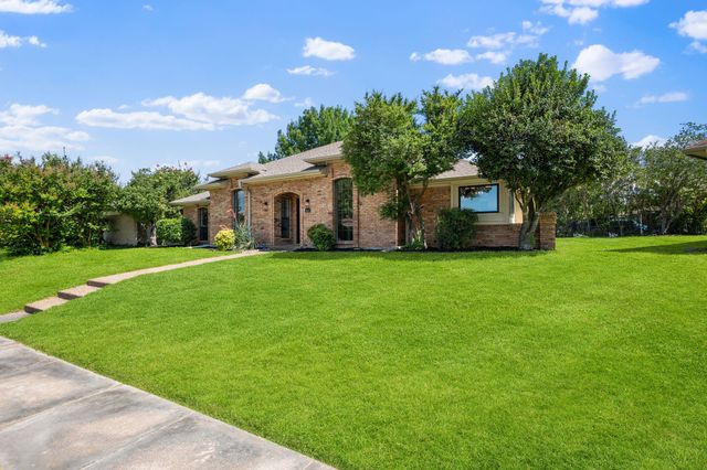 2610 Ridge Oak Place, Garland, TX 75044