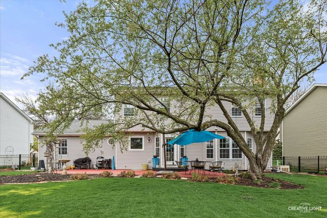 1628 Westminster Drive, Naperville, IL 60563