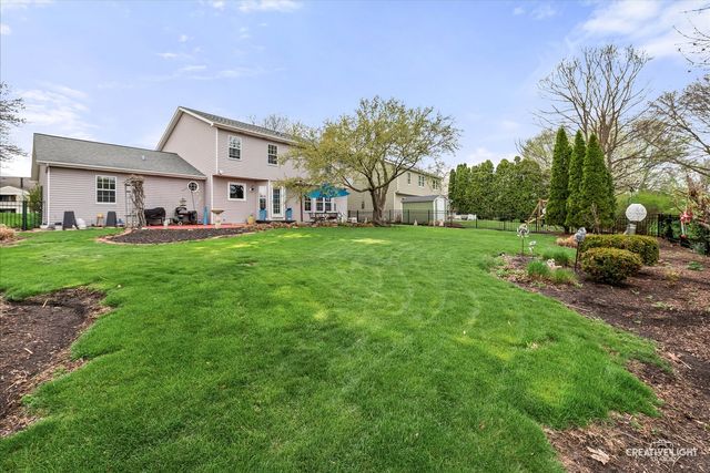 1628 Westminster Drive, Naperville, IL 60563