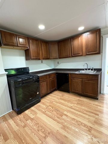 1184 Fulton Street, Rahway, NJ 07065