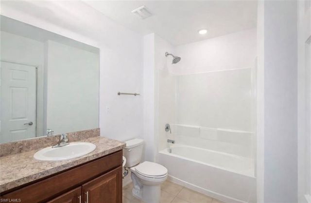 2802 40th ST SW, Lehigh Acres, FL 33976