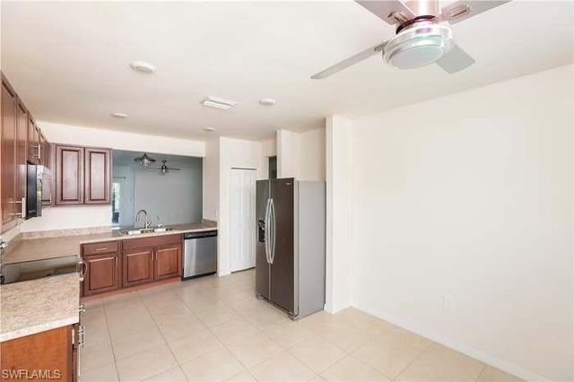 2802 40th ST SW, Lehigh Acres, FL 33976