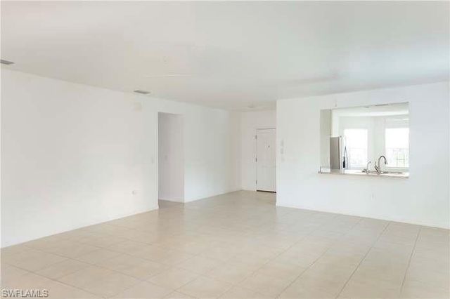 2802 40th ST SW, Lehigh Acres, FL 33976