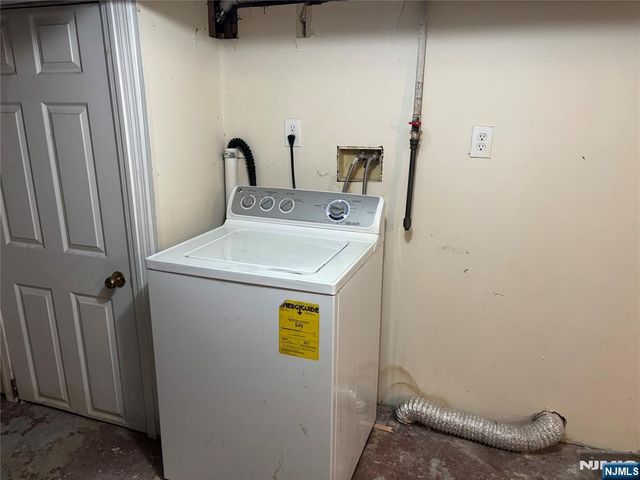 31 Farview Terrace 1st floor, Paramus, NJ 07652