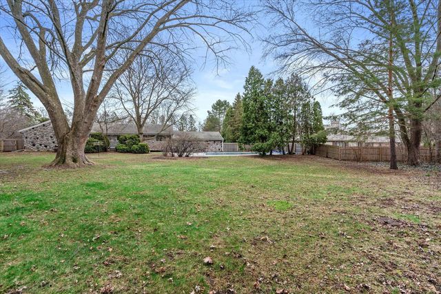 N79W12961 Fond du Lac AVENUE, Menomonee Falls, WI 53051