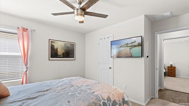 424 Chaco Loop, Seguin, TX 78155