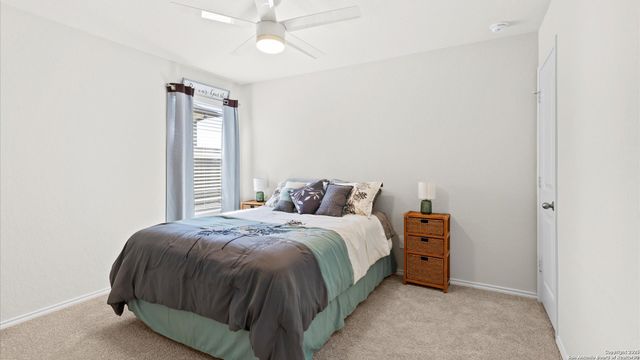 424 Chaco Loop, Seguin, TX 78155