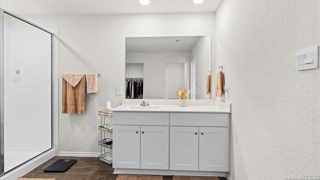 424 Chaco Loop, Seguin, TX 78155