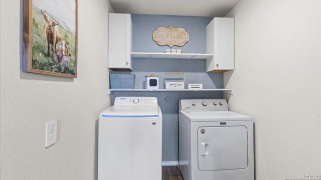 424 Chaco Loop, Seguin, TX 78155