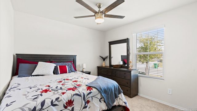 424 Chaco Loop, Seguin, TX 78155