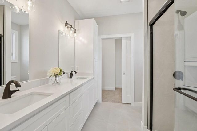 2411 Bluestem Crossing, Prairie Du Sac, WI 53578