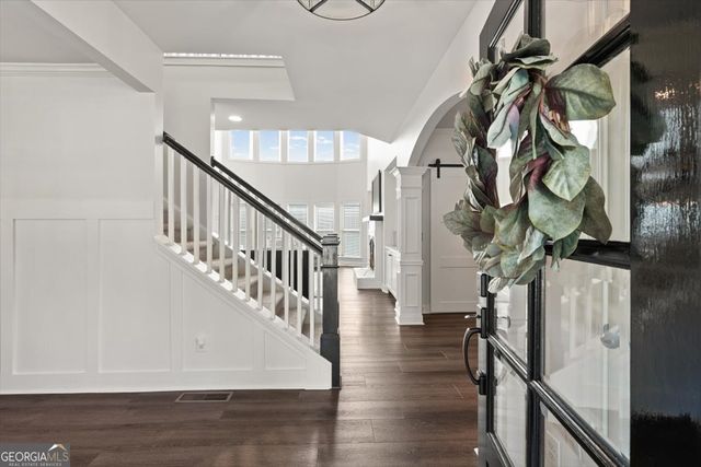 500 Lakeview Court, Woodstock, GA 30188