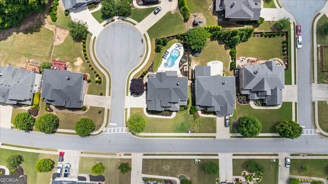 500 Lakeview Court, Woodstock, GA 30188