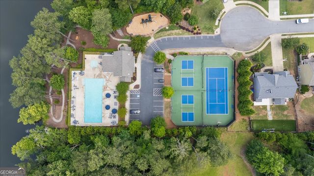 500 Lakeview Court, Woodstock, GA 30188