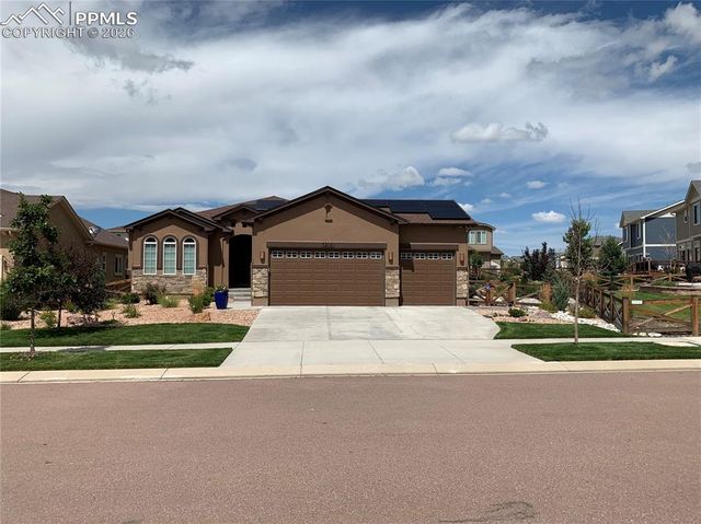 7215 Rim Bluff Lane, Colorado Springs, CO 80927