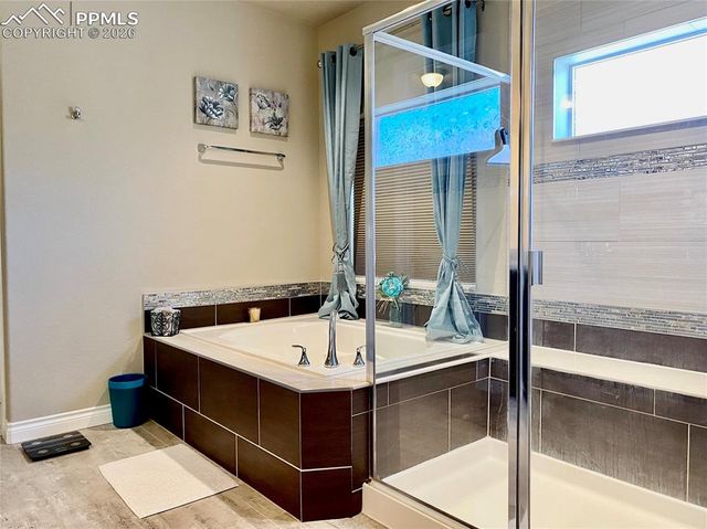 7215 Rim Bluff Lane, Colorado Springs, CO 80927