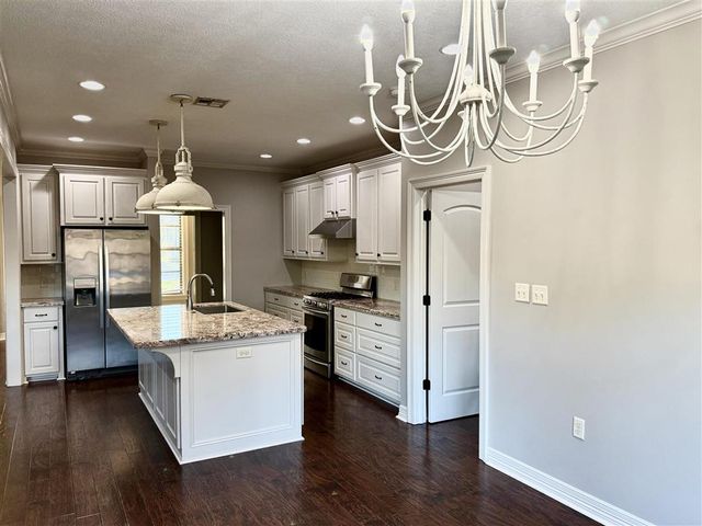 3680 Lawrence, Lake Charles, LA 70605