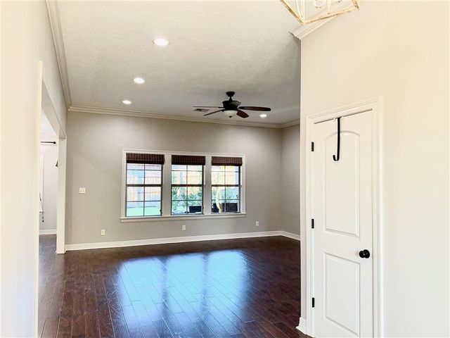 3680 Lawrence, Lake Charles, LA 70605