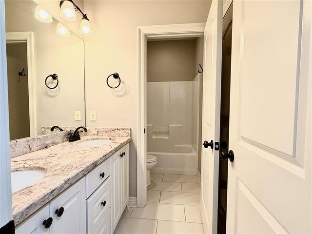 3680 Lawrence, Lake Charles, LA 70605