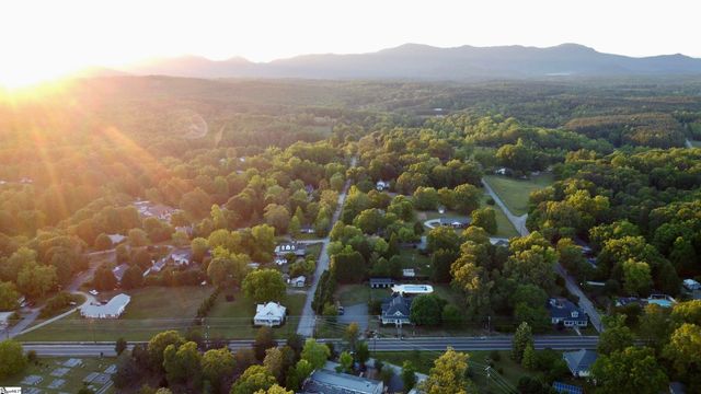 305 E Prince Road, Landrum, SC 29356