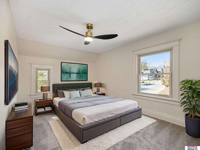 1341 S 27 Street, Omaha, NE 68105