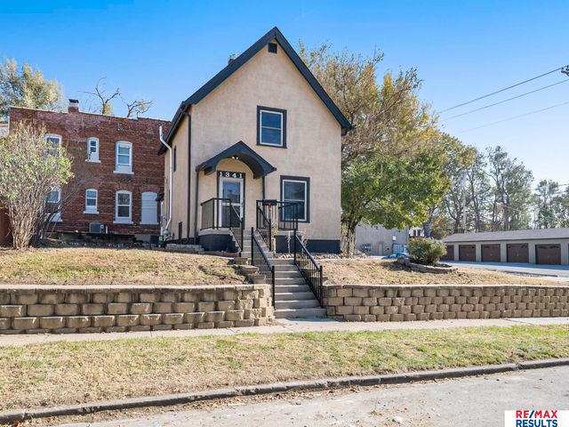 1341 S 27 Street, Omaha, NE 68105