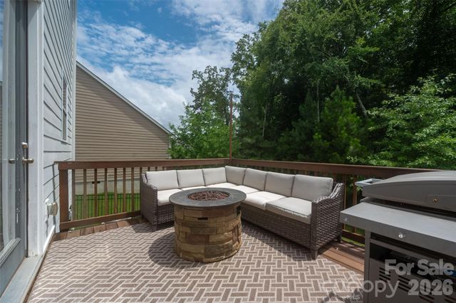 438 Sandbar Point, Clover, SC 29710