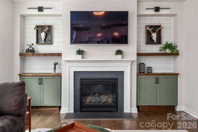 438 Sandbar Point, Clover, SC 29710