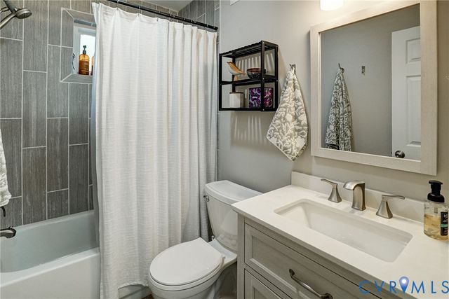 9404 Minna Dr, Henrico, VA 23229