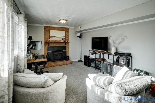 9404 Minna Dr, Henrico, VA 23229