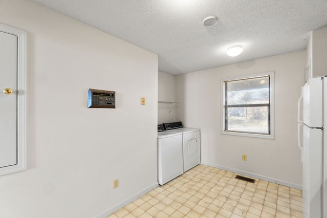 112 Stephanie Dr Apt B, Clarksville, TN 37042