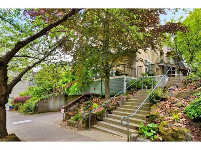 2372 Nw GLISAN St 6, Portland, OR 97210