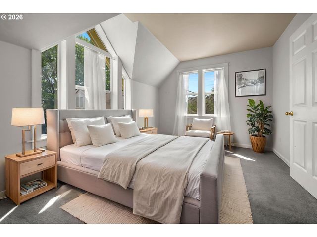 2372 Nw GLISAN St 6, Portland, OR 97210
