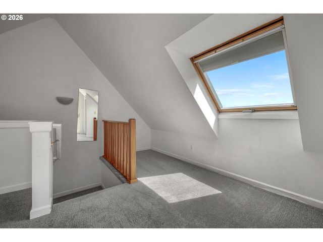 2372 Nw GLISAN St 6, Portland, OR 97210