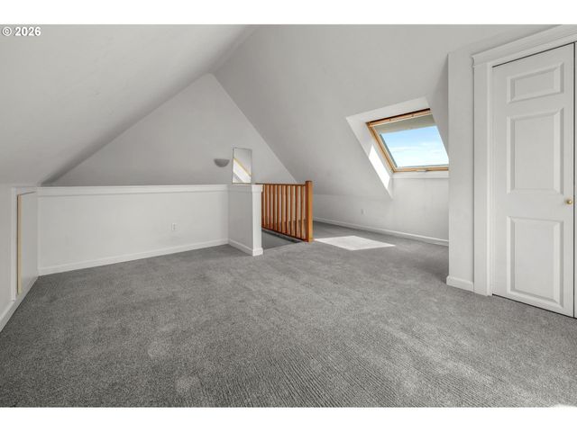2372 Nw GLISAN St 6, Portland, OR 97210